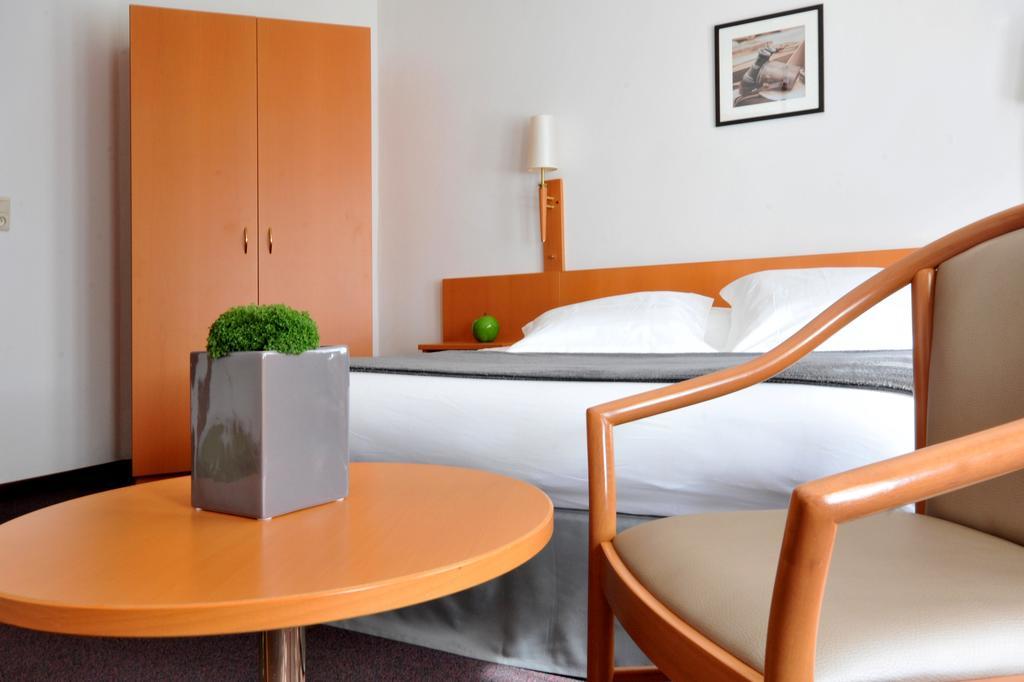 Hotel Du Perron Theux Pokoj fotografie